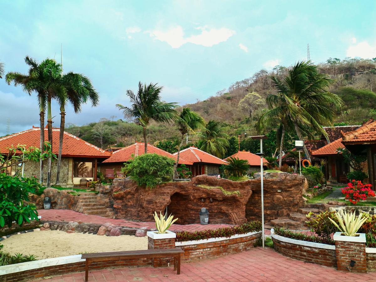 Watu Dodol Hotel&Restaurant Banyuwangi  Esterno foto