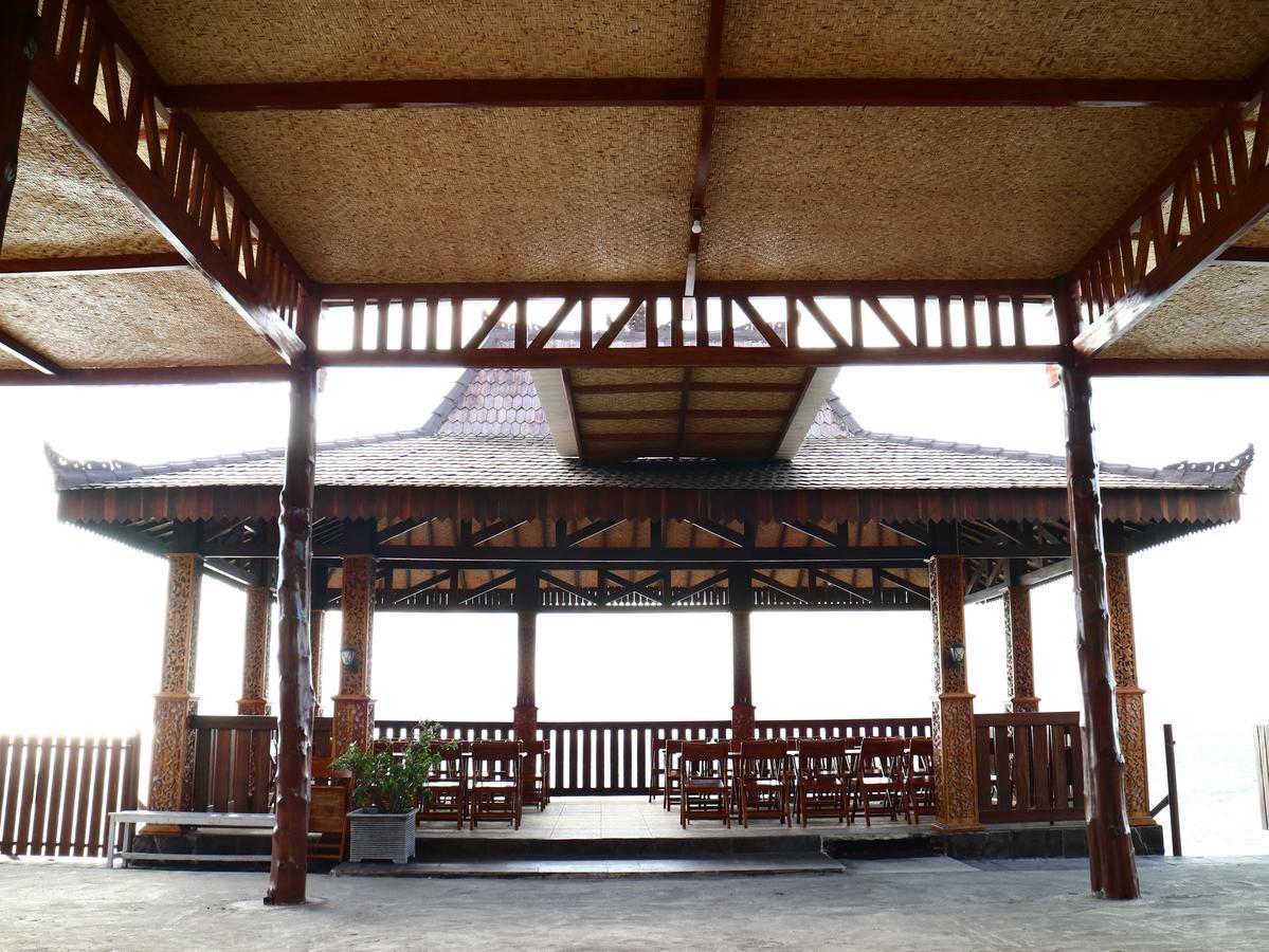 Watu Dodol Hotel&Restaurant Banyuwangi  Esterno foto